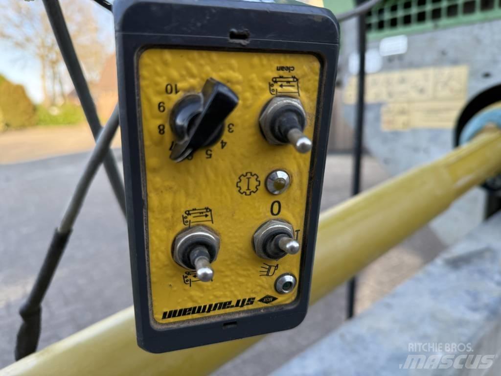 Strautmann TS 160 معدات توزيع السماد العضوي