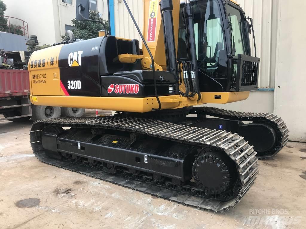 CAT 320 D L حفارات زحافة