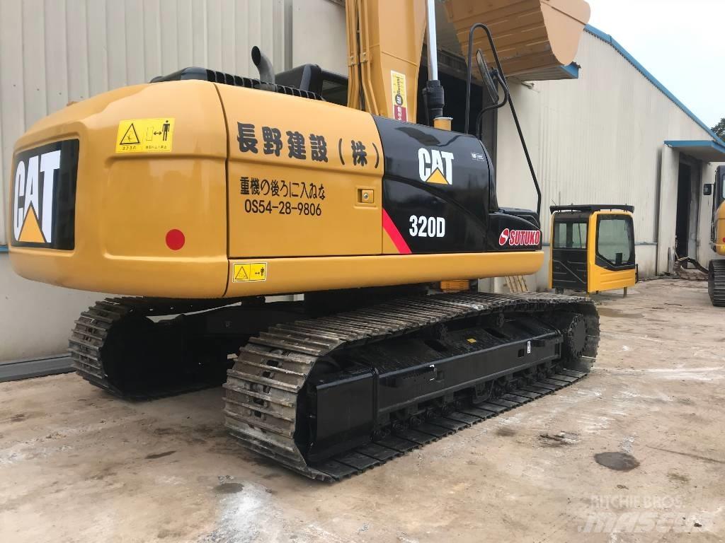 CAT 320 D L حفارات زحافة