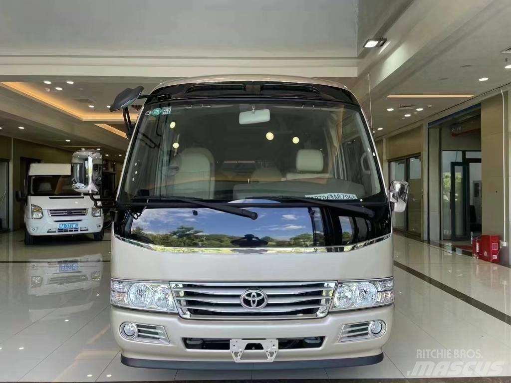 Toyota Coaster Bus حافلة صغيرة