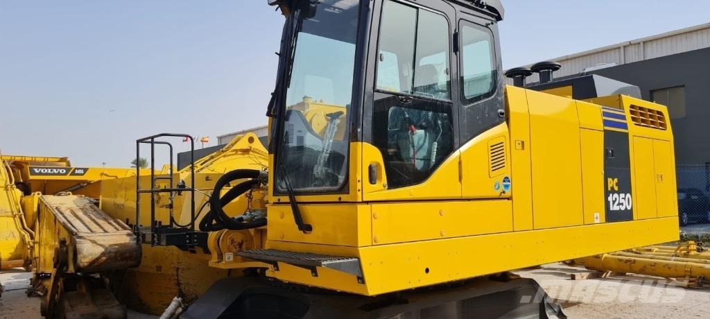 Komatsu PC 1250-8 حفارات زحافة