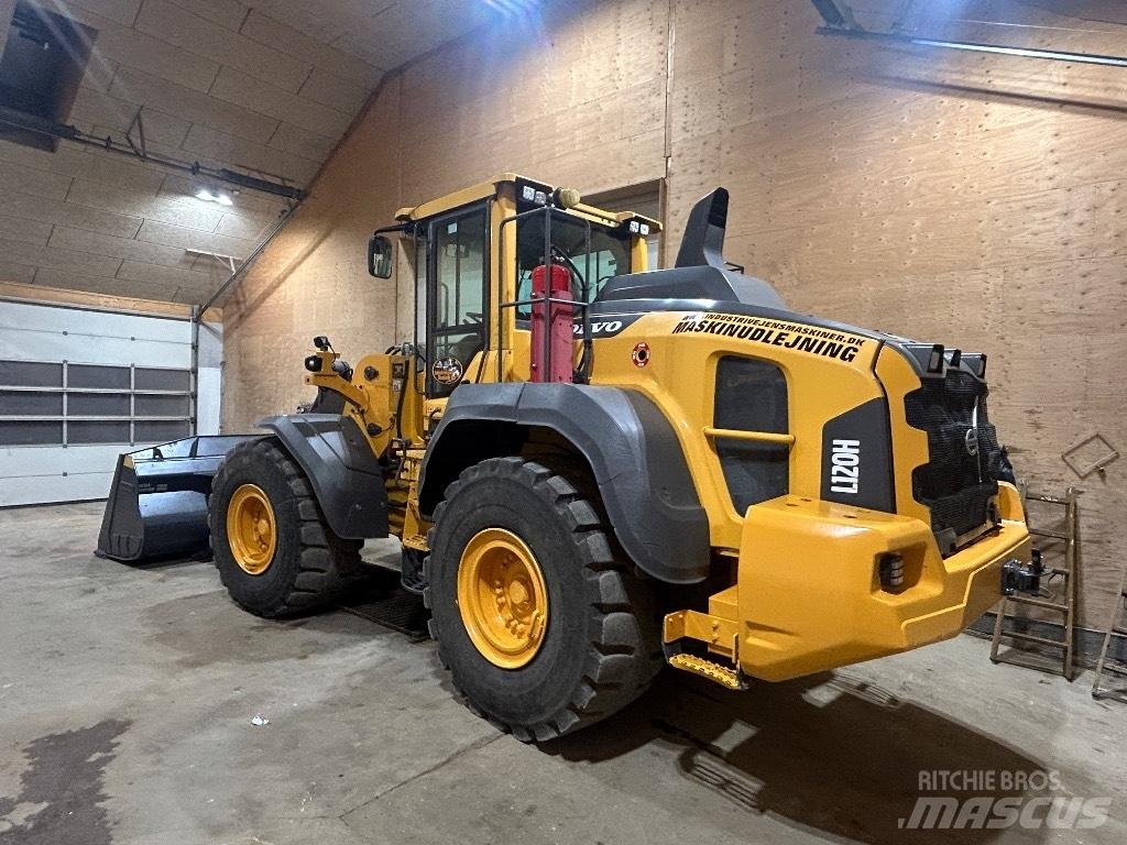 Volvo L 120 H لوادر بعجل