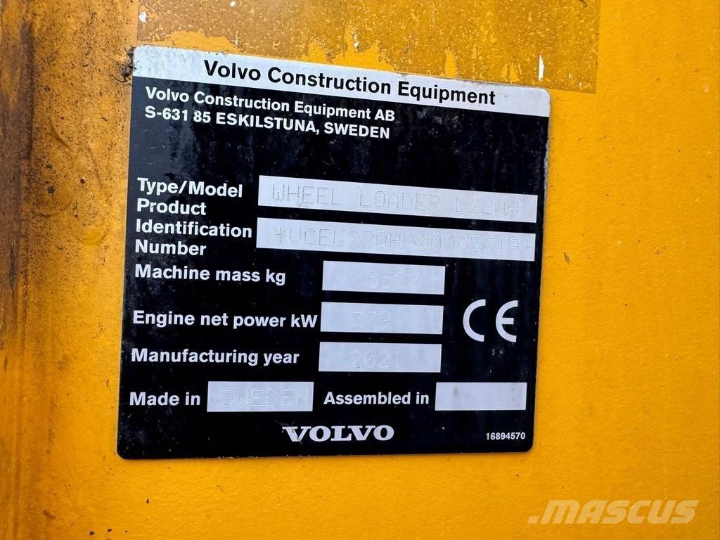 Volvo L220H لوادر بعجل