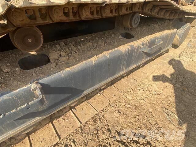 Kobelco SK250-8 حفارات زحافة