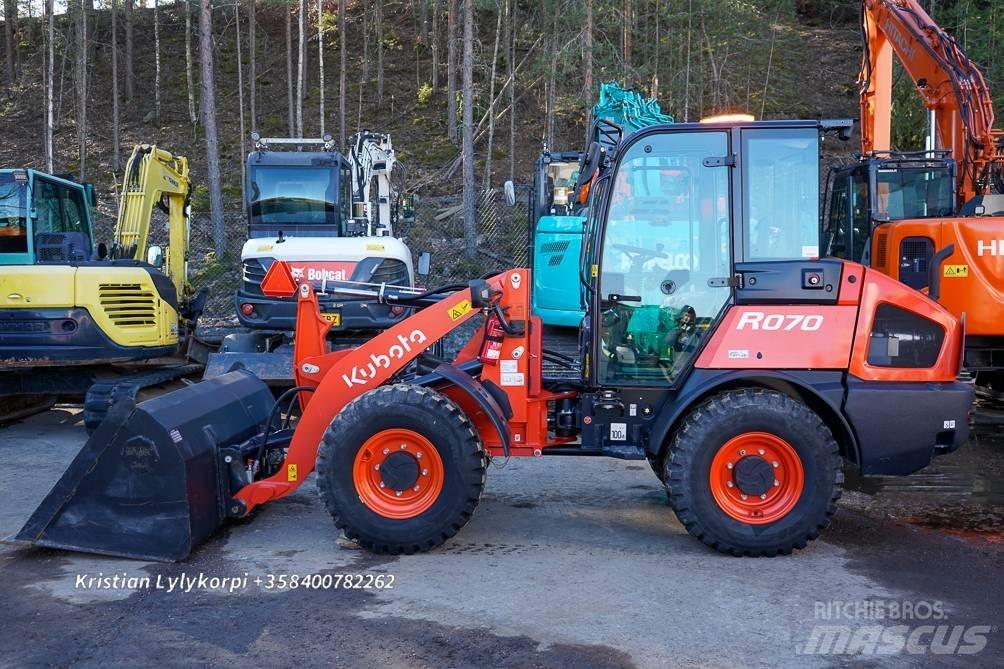 Kubota R070W EX-DEMO لوادر بعجل