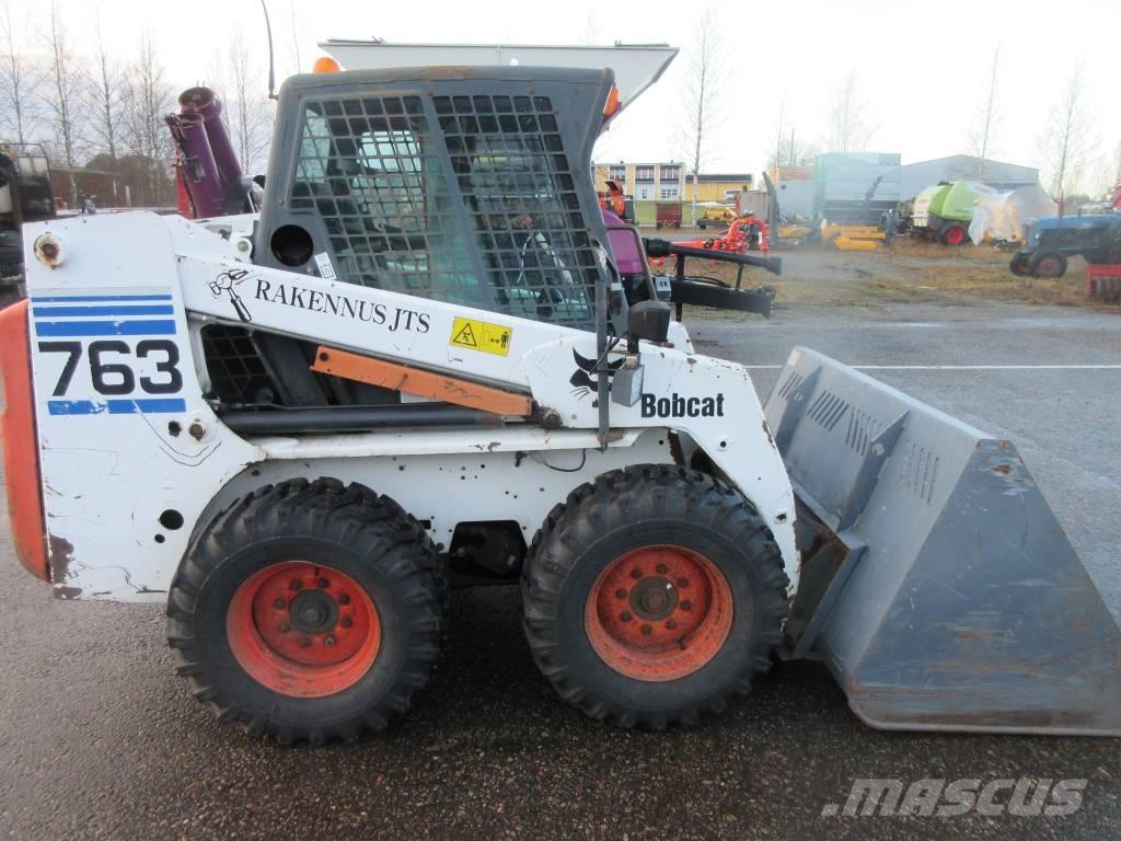 Bobcat 763 لوادر انزلاقية التوجيه