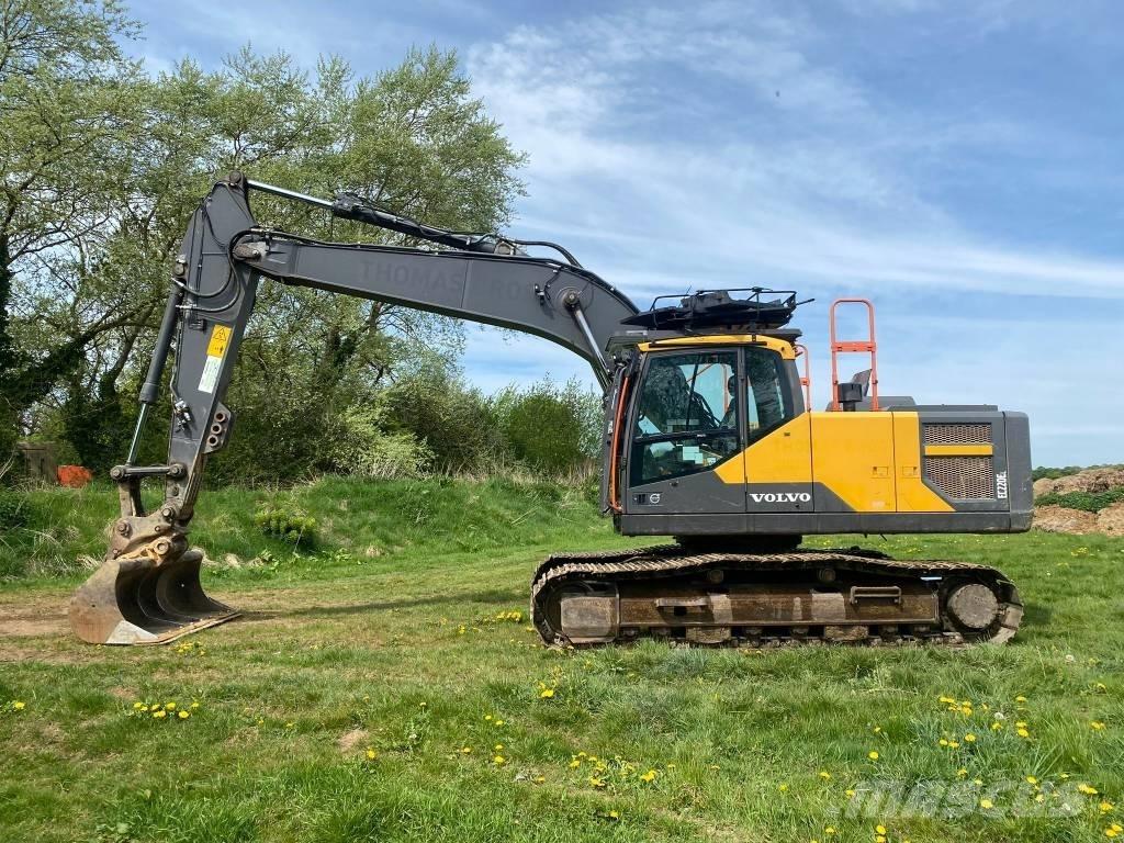 Volvo EC 220 EL حفارات زحافة