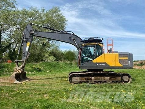 Volvo EC 220 EL حفارات زحافة