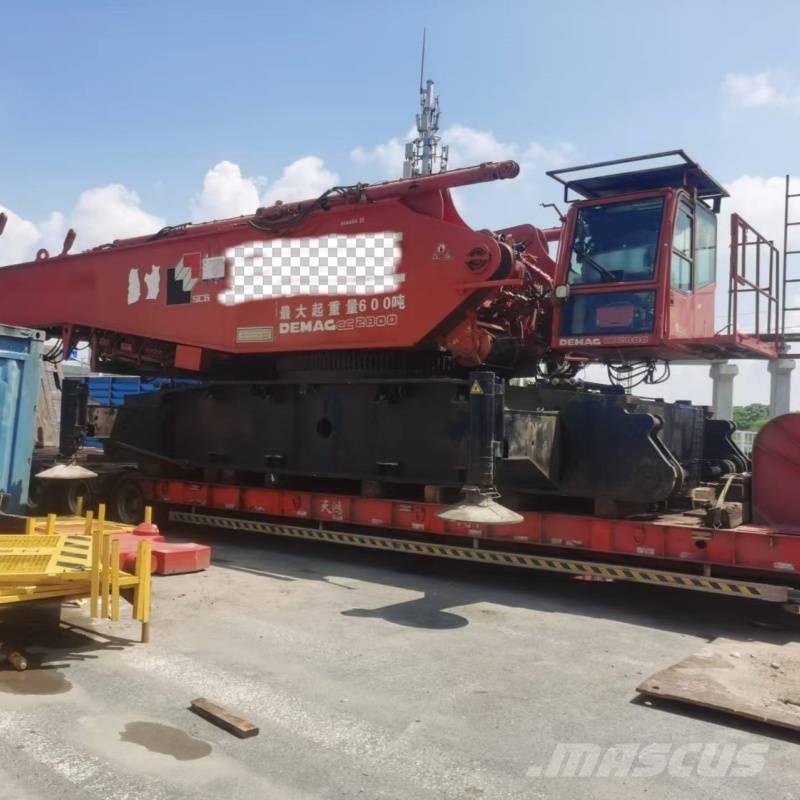 Demag CC 2800 رافعات مجنزرة