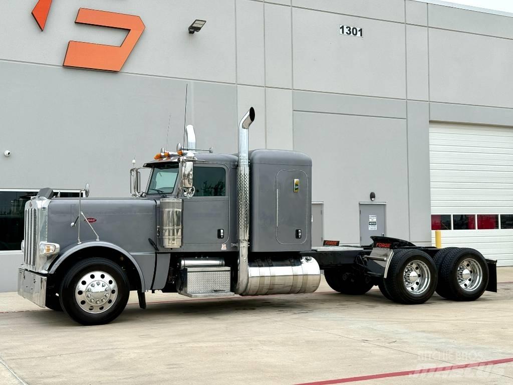 Peterbilt 389 وحدات الجر