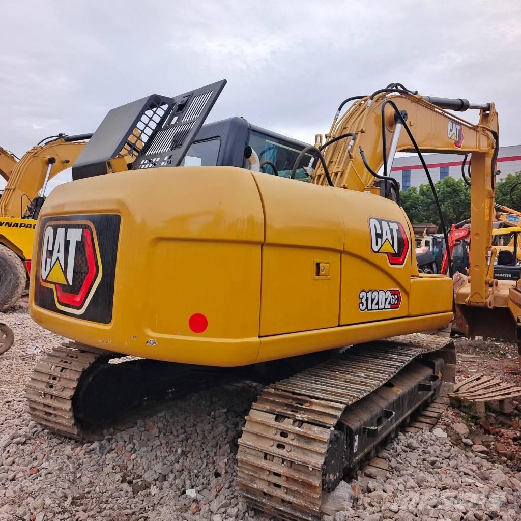 CAT 312 D حفارات زحافة