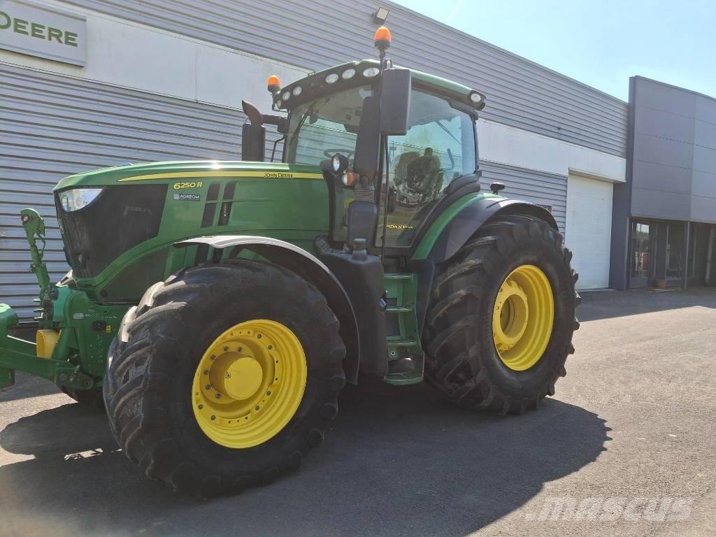 John Deere 6250R الجرارات