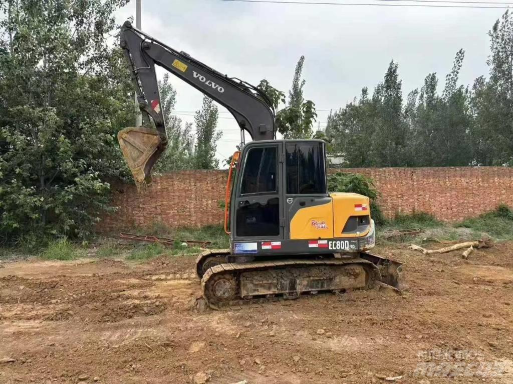 Volvo ec80d حفارات زحافة