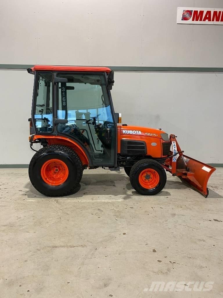 Kubota B2530 جرارات مدمجة