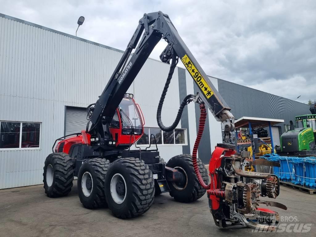 Komatsu 951 حصادات