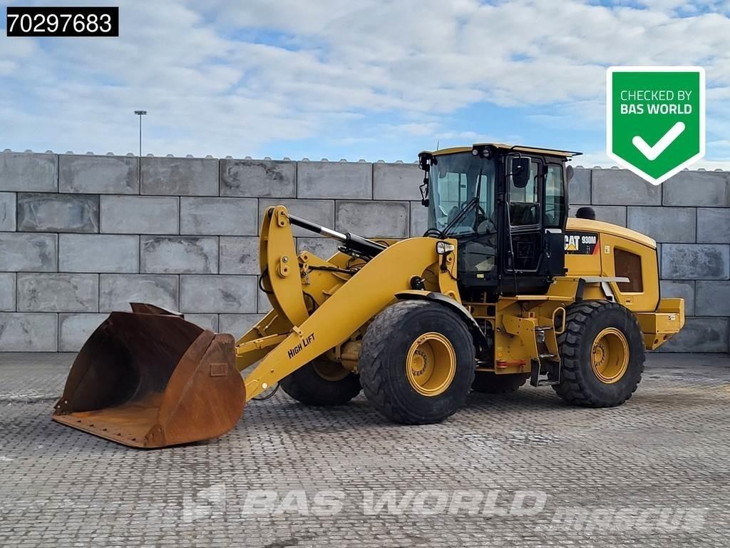 CAT 930 M لوادر بعجل