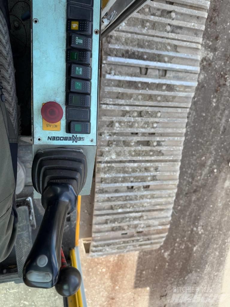 Sennebogen 683HD رافعات مجنزرة