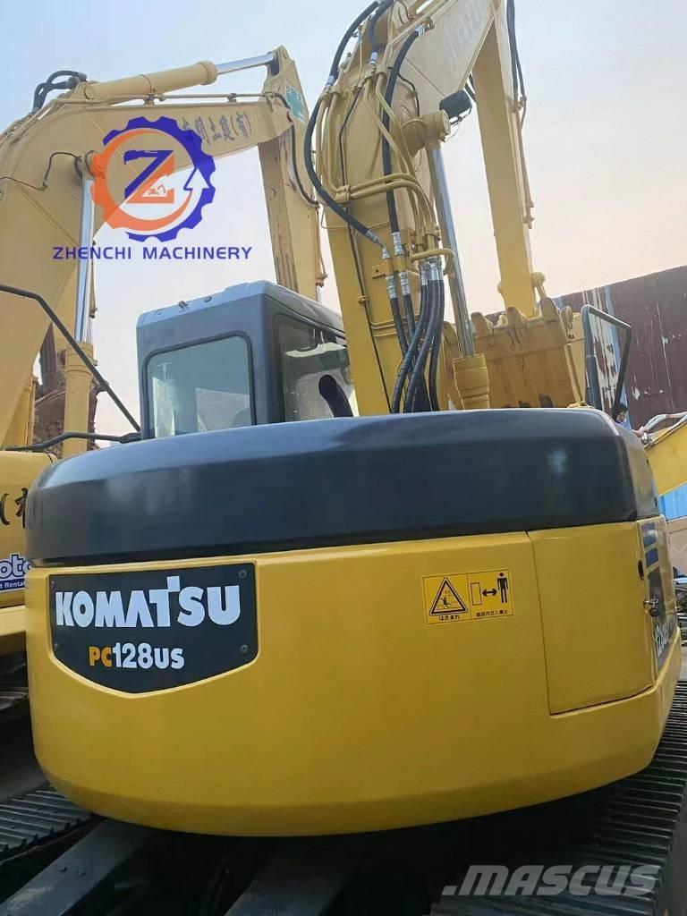 Komatsu PC 128 US حفارات وسط 7 طن - 12 طن