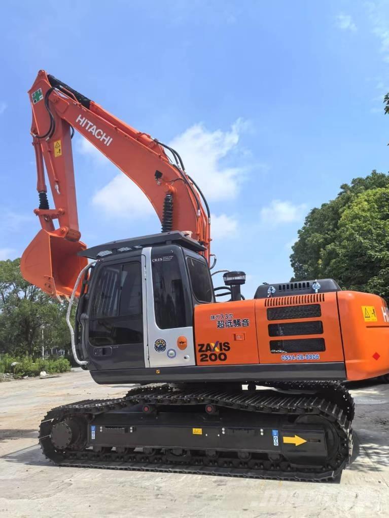 Hitachi ZX 200-3 G حفارات زحافة