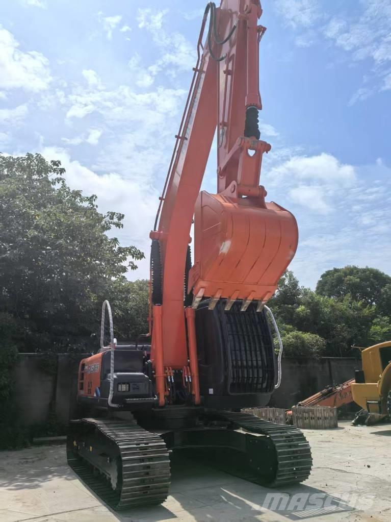 Hitachi ZX 200-3 G حفارات زحافة