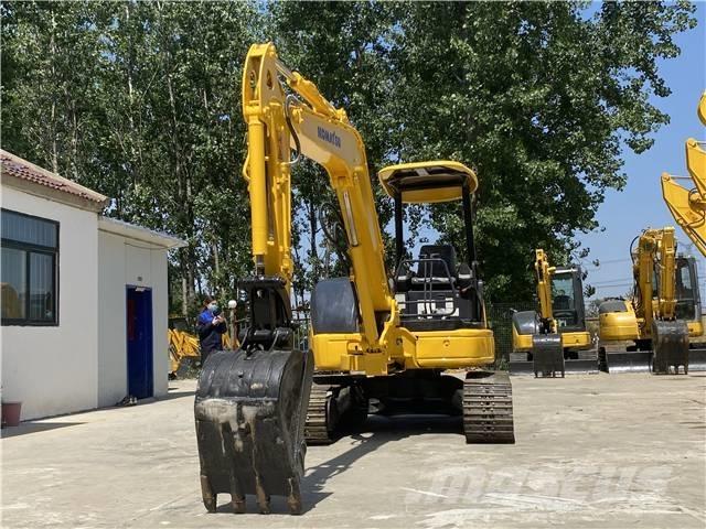 Komatsu PC35MR-2 حفارات زحافة