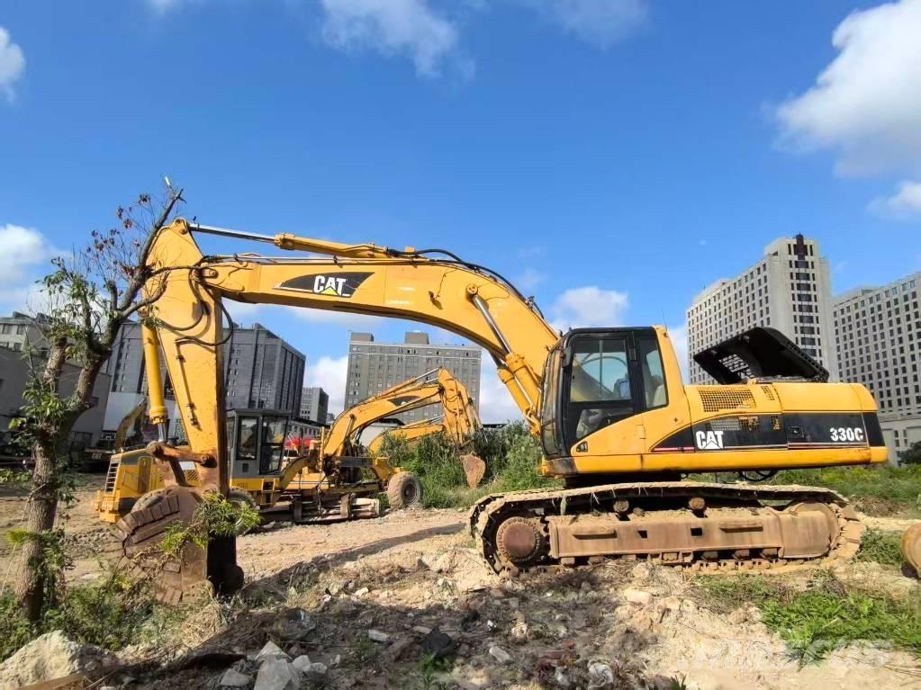 CAT 330 C حفارات زحافة