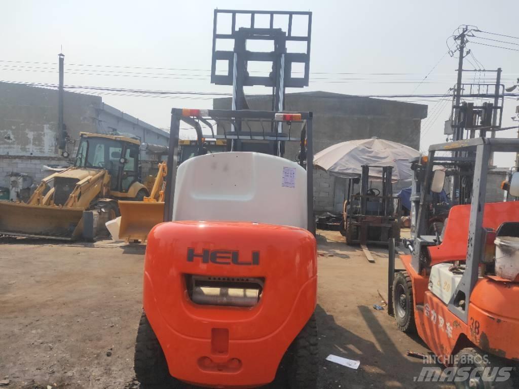 Heli CPC50 Telescopic handlers