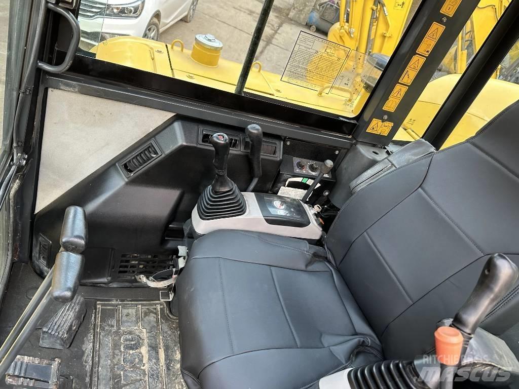 Komatsu PC56-7 حفارات صغيرة أقل من 7 طن (حفارات صغيرة)