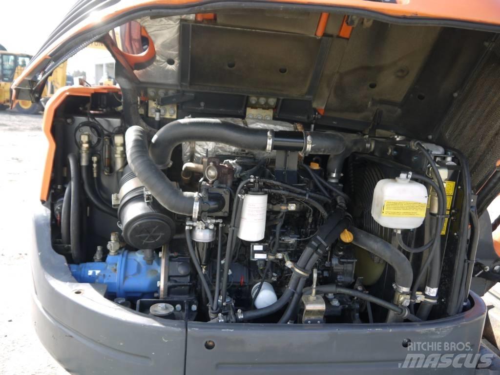 Doosan DX 60 R حفارات صغيرة أقل من 7 طن (حفارات صغيرة)