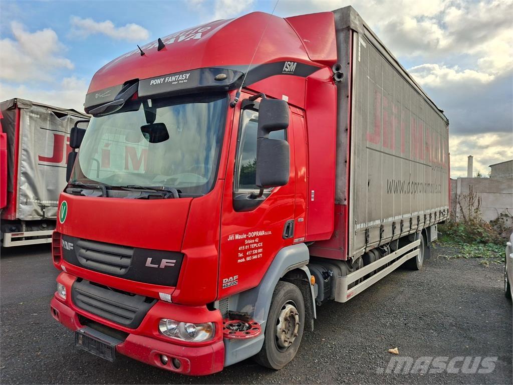 DAF FA LF 45.220 شاحنات مسطحة/مفصلية الجوانب