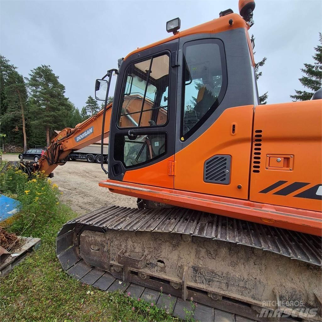 Doosan DX 160LC حفارات زحافة