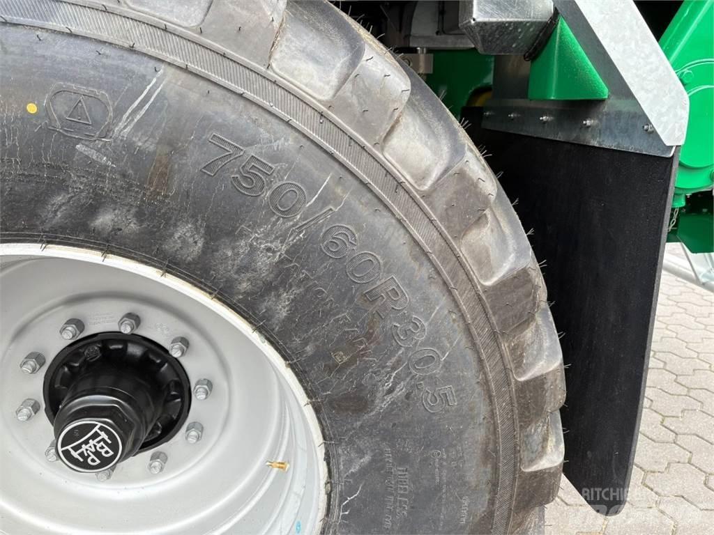Samson US 227 معدات توزيع السماد العضوي