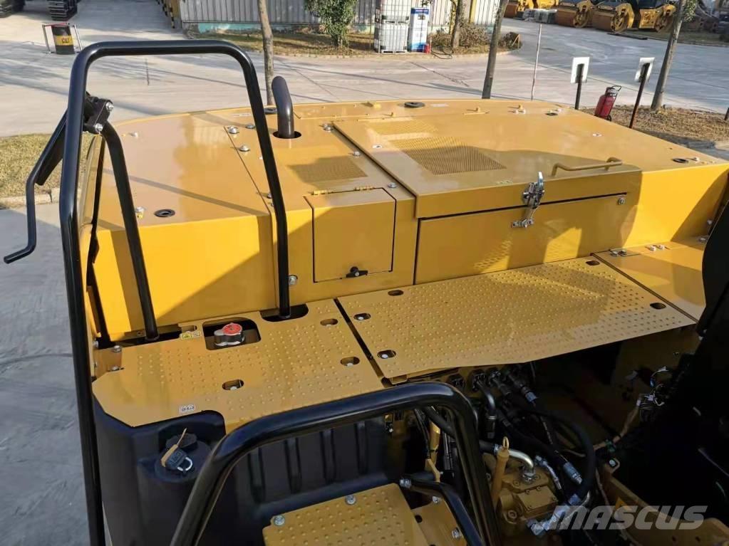 CAT 320 GC حفارات زحافة