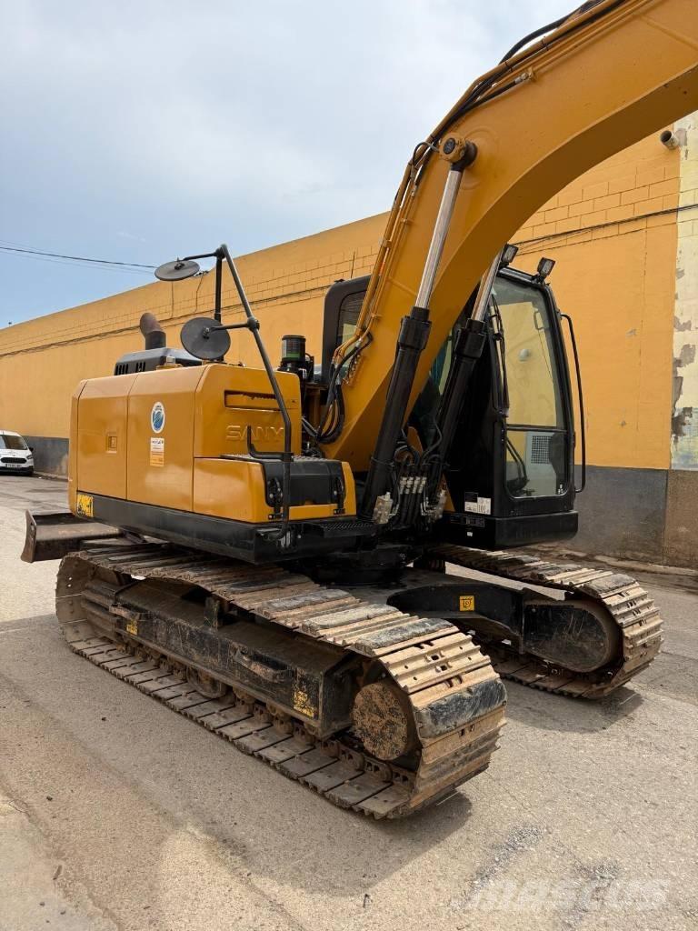 Sany SY 135 C حفارات زحافة