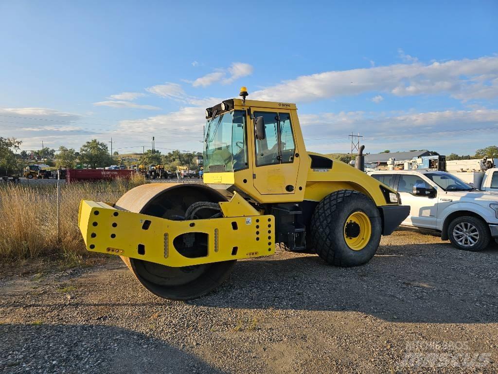 Bomag BW 219 D H-4 مداحل أحادية الأسطوانة