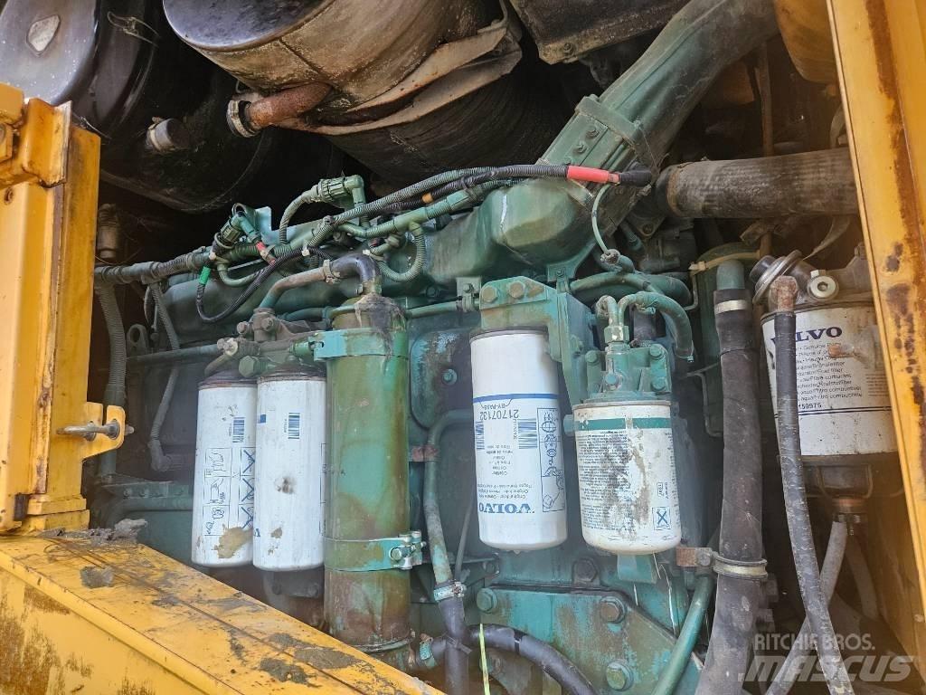 Volvo L 150 E لوادر بعجل