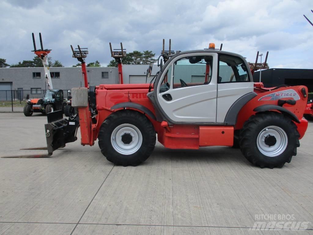 Manitou MT 1440 (014) مناولات متداخلة