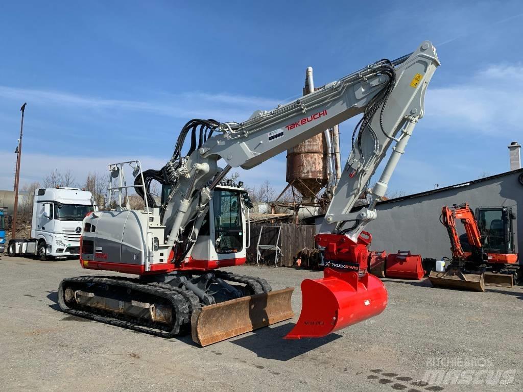 Takeuchi TB 2150 R حفارات زحافة