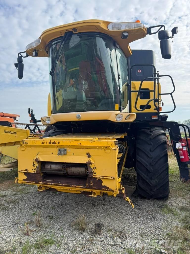 New Holland CR 960 حصادات