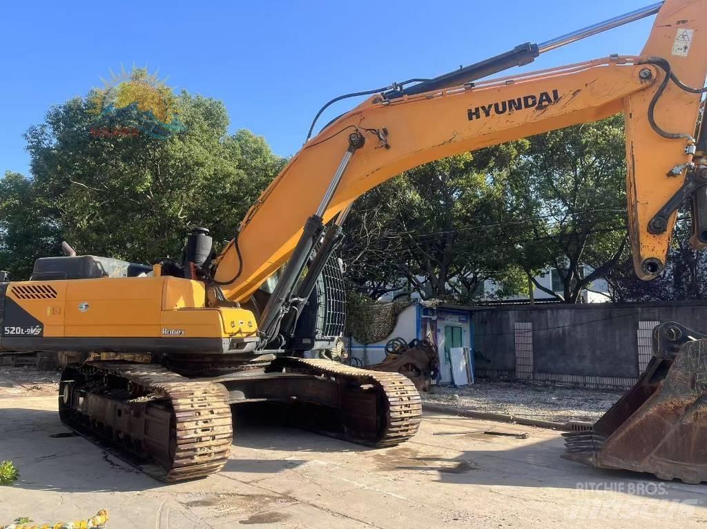 Hyundai 520L-9 VS حفارات زحافة