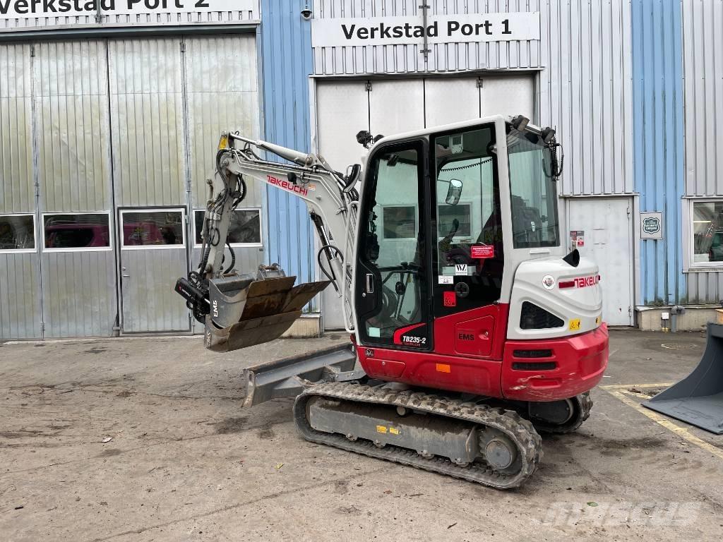 Takeuchi TB 235-2 حفارات صغيرة أقل من 7 طن (حفارات صغيرة)
