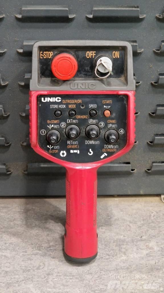 Unic URW 706 رافعات صغيرة