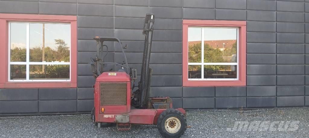 Moffett M5 25.3 NX شاحنات الديزل