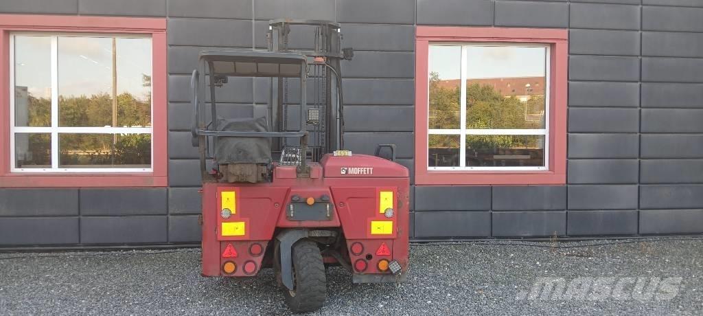 Moffett M5 25.3 NX شاحنات الديزل