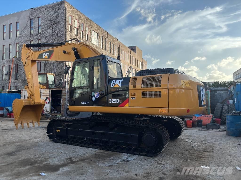 CAT 329 D حفارات زحافة