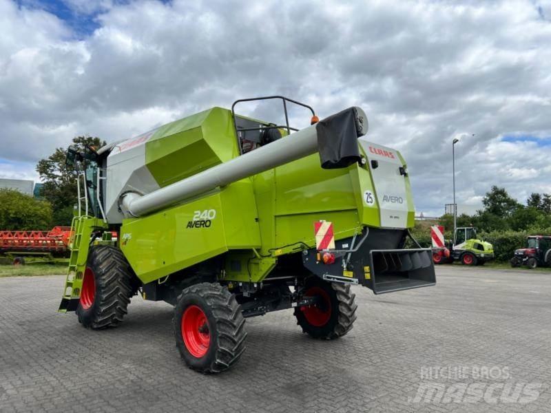 CLAAS AVERO 240 حصادات