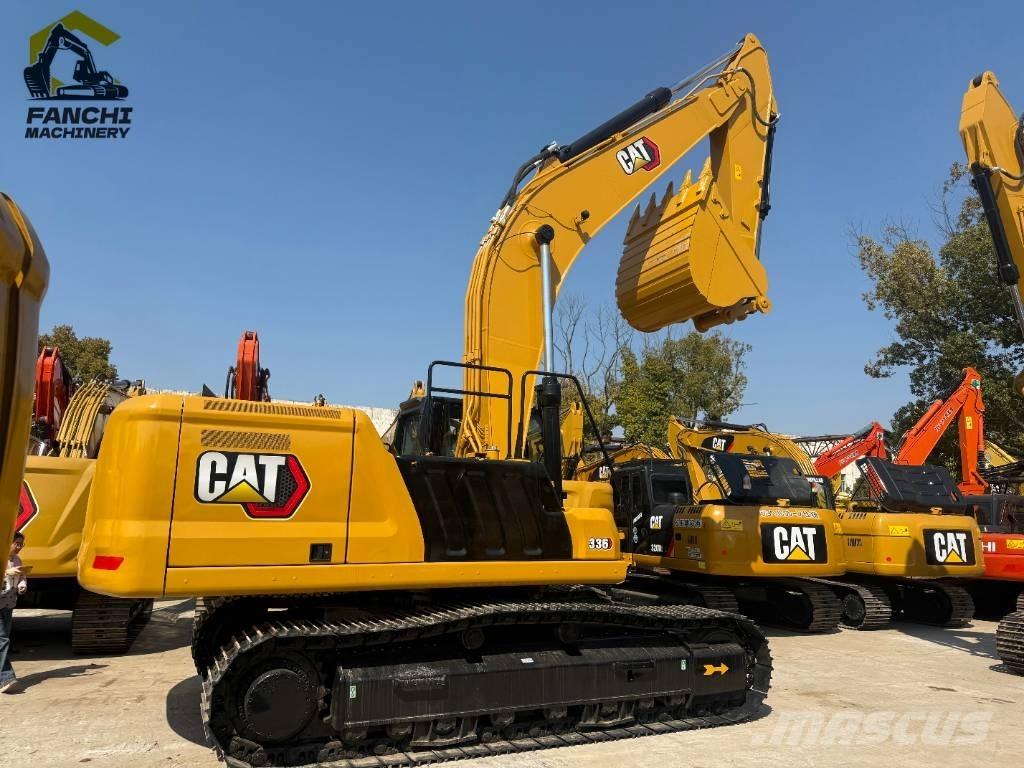 CAT 336 حفارات زحافة