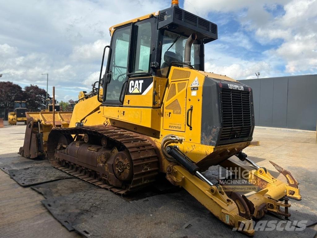CAT 963 D لوادر زحافة