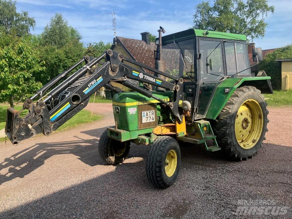 John Deere 2130 الجرارات
