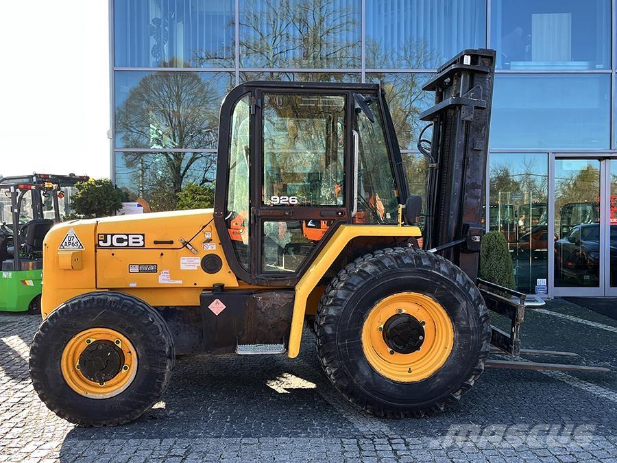 JCB 926 شاحنات الطرق الوعرة